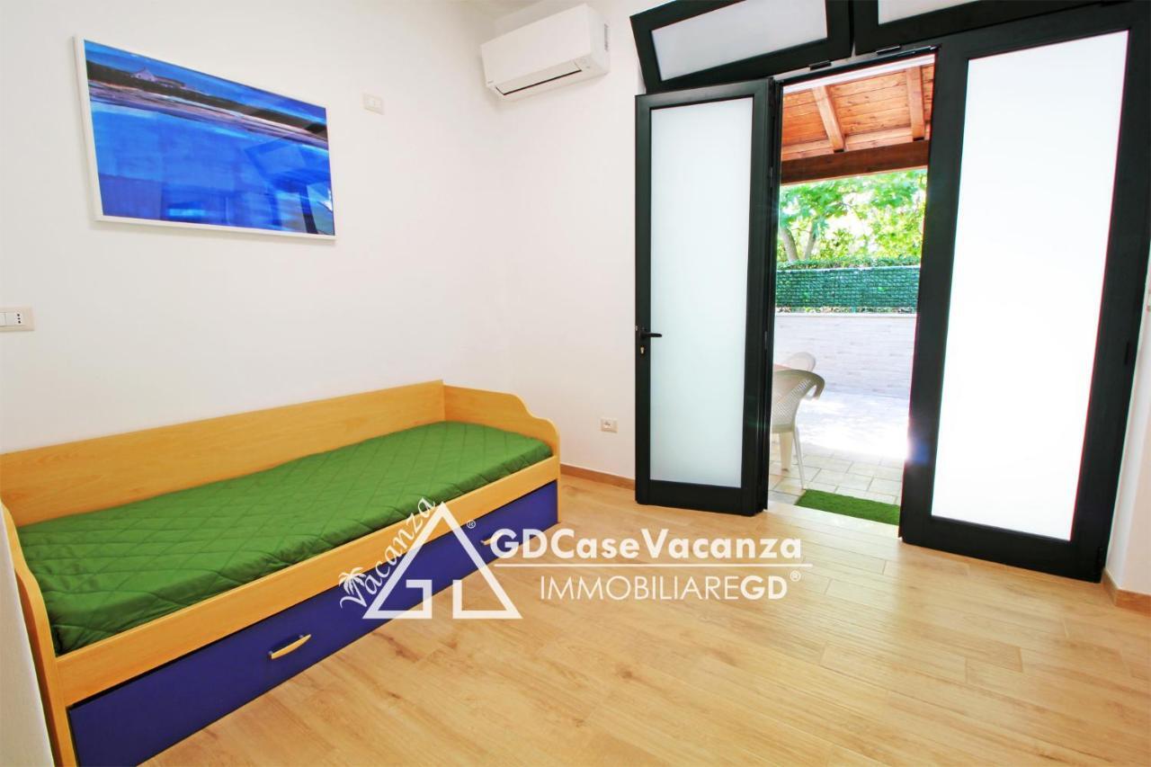 Gd Case Vacanza -Moderno Con Ampia Veranda- Torre dell'Orso Exterior photo